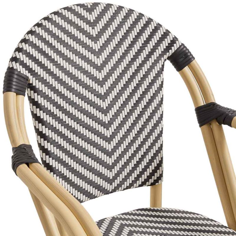 Zypern Arm Black White